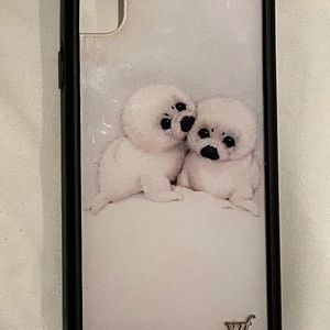 Wildflower iPhone Xr seals